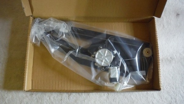 新品 レンジローバー パワーウインドウ レギュレーター リア左LM CVH500110拍卖