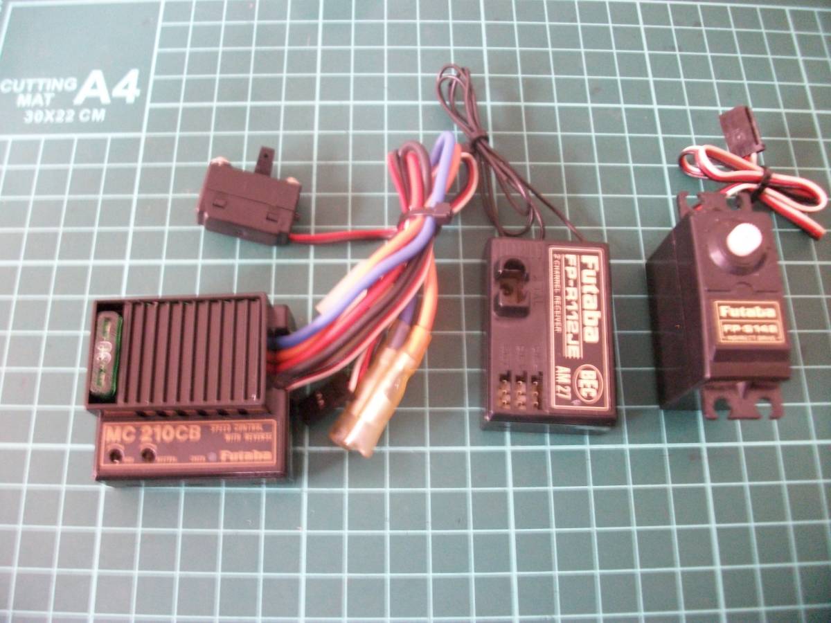 【激安目玉商品】双葉 アンプ(MC210CB)/サーボセット クリスタル無 簡易通電動作確認済 一応ジャンク扱 レターパック送料一律!!拍卖