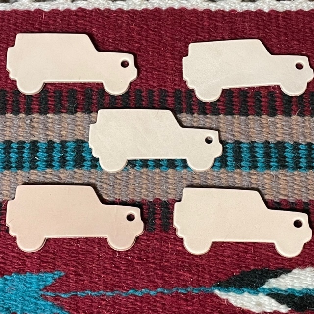 ジムニー ネームタグ 30枚セット jb64 jb74 レザータグ 名札 革タグ拍卖