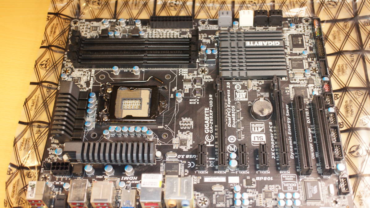 【LGA1155・倍率可変対応Z68】GIGABYTE GA-Z68XP-UD3R拍卖