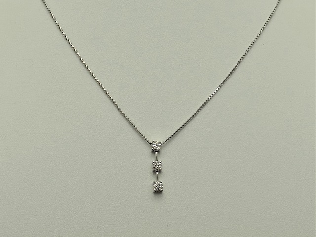 Ptダイヤモンド・スリーストーンチェーン・0.416ct☆新品☆鑑別書付拍卖