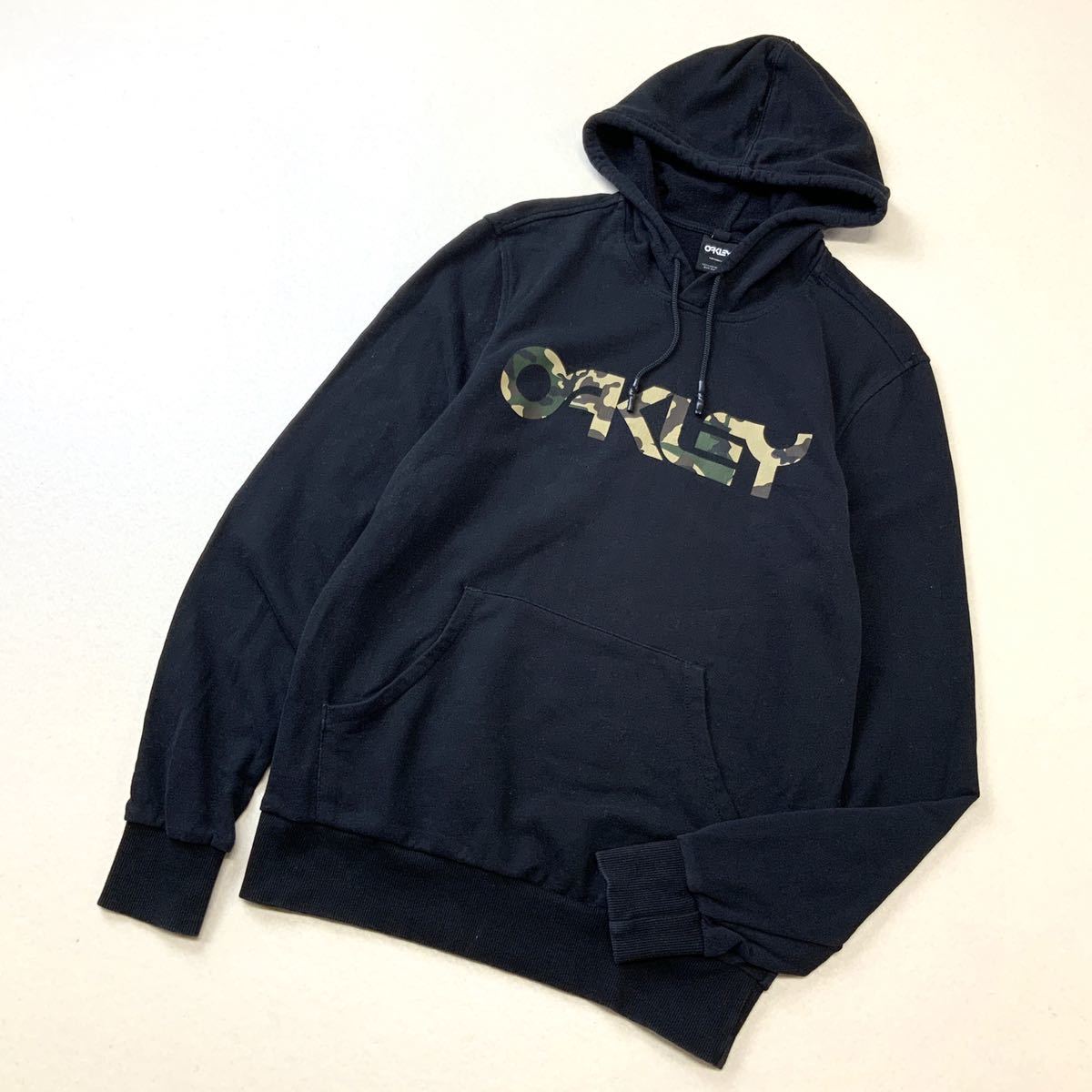 良品 OAKLEY オークリー カモフラージュ ビッグロゴ 迷彩 スウェットパーカー フーディー メンズ Mサイズ ブラック ゴルフ golf拍卖