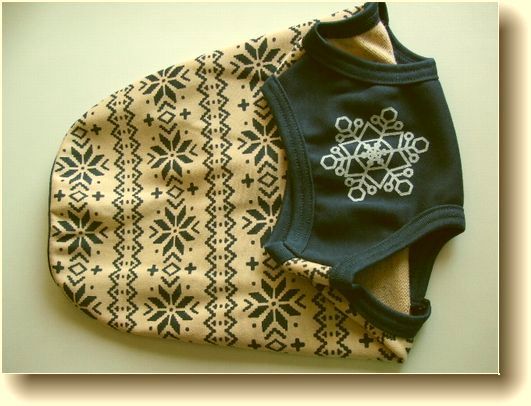 犬服W18-3S■3Sサイズ■ベビー・チワワ等小型犬用ベージュノルディック柄シャツ雪結晶*胸紺色ハンドメイド拍卖