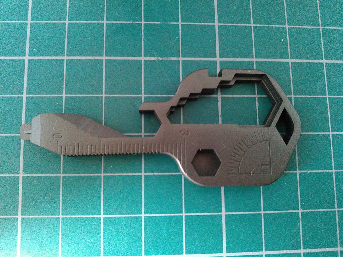 ラスト1個 24in1 多機能レンチ ブラック 検)キーホルダー アウトドア 釣り リール 栓抜き キャンプ ドライバー スパナ 無人島 サバイバル拍卖