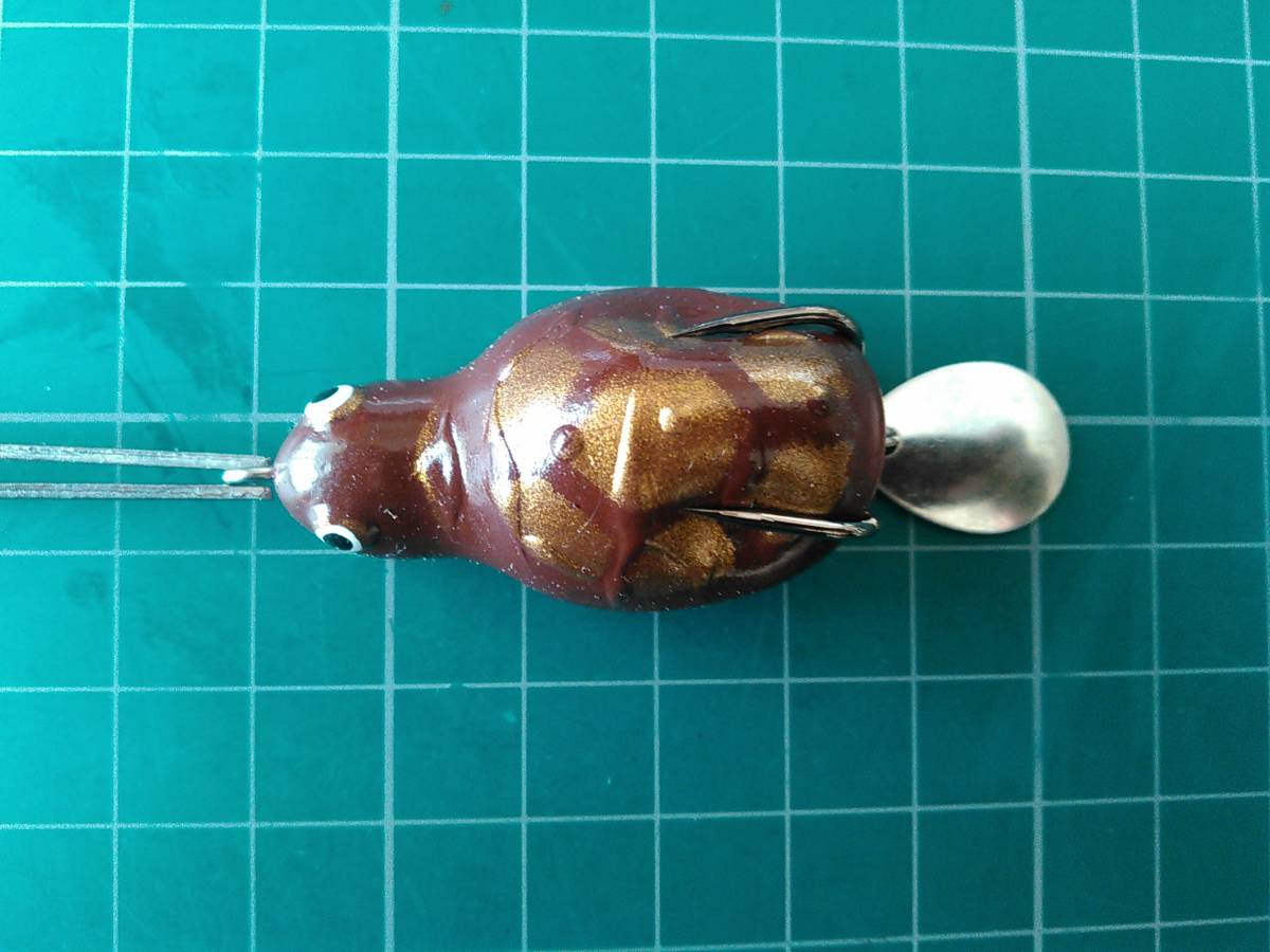 小型ウィードレスルアー 45mm 7g 茶亀 検)珍品 B級ルアー ブラックバス フロッグ スカム カスタム ナマズ 雷魚 ライギョ 鯰 キトウくん拍卖