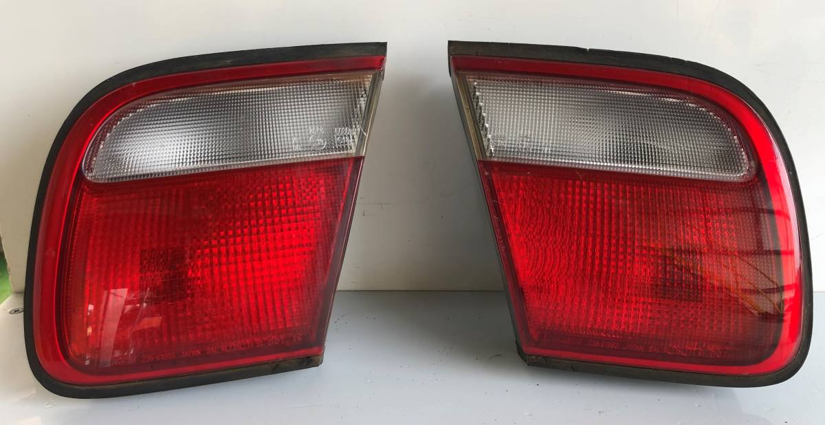 マツダ ミレーニア TA5P 左右 フィニッシャー トランクリッドランプ拍卖