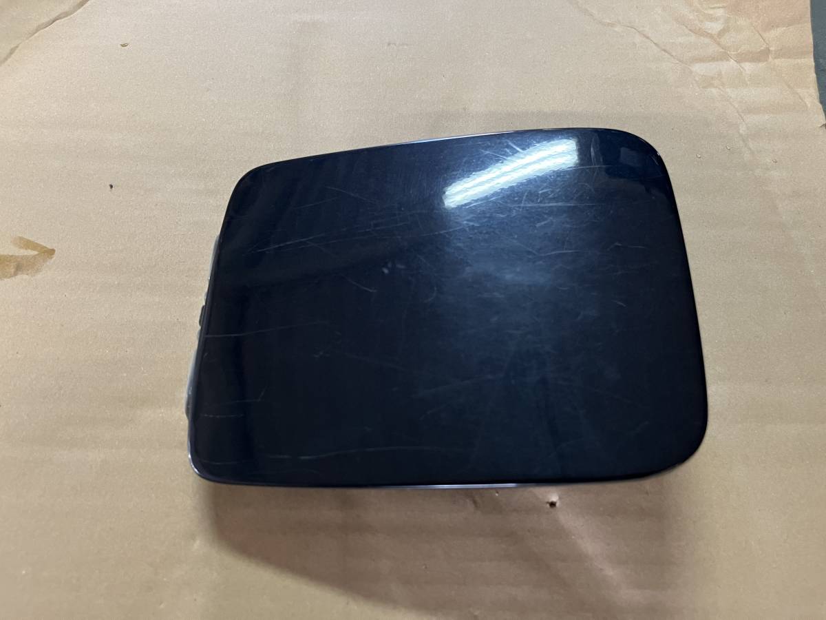 日産 モコ MG22S 純正 フューエルリッド 給油口 蓋 カバー 黒色/zj3【NISSAN MG22S MOCO拍卖