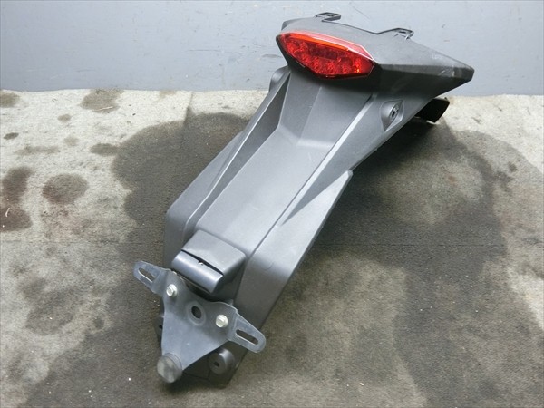 KTM 390 デューク 純正 テール ランプ ブレーキ リア フェンダー拍卖