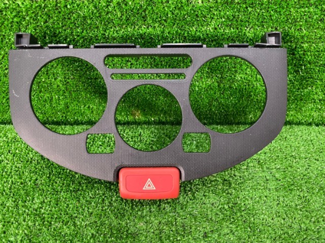 マツダ ファミリア BVZNY12 エアコンパネル ハザード スイッチ拍卖