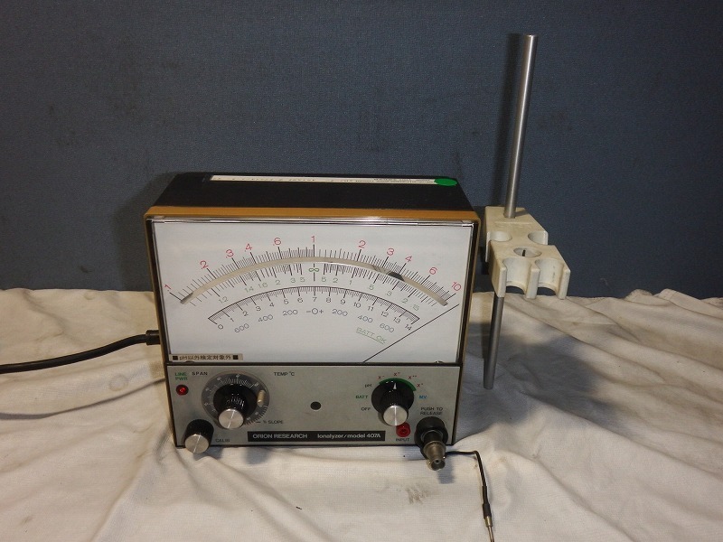 ■ガラス電極水素イオン濃度計 ORION RESEARCH LONALYZER 407A specific Ion meter 電源OK/現状品拍卖