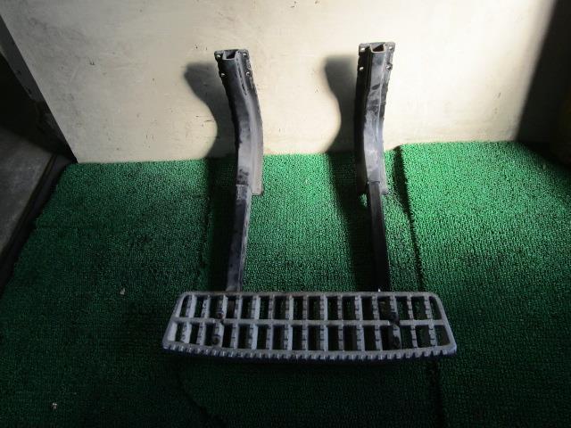 いすゞ大型車 ギガ KL-CXG23X4 右サイドステップ 1-53414-123-0 1-53414-176-0 TTT /34680拍卖