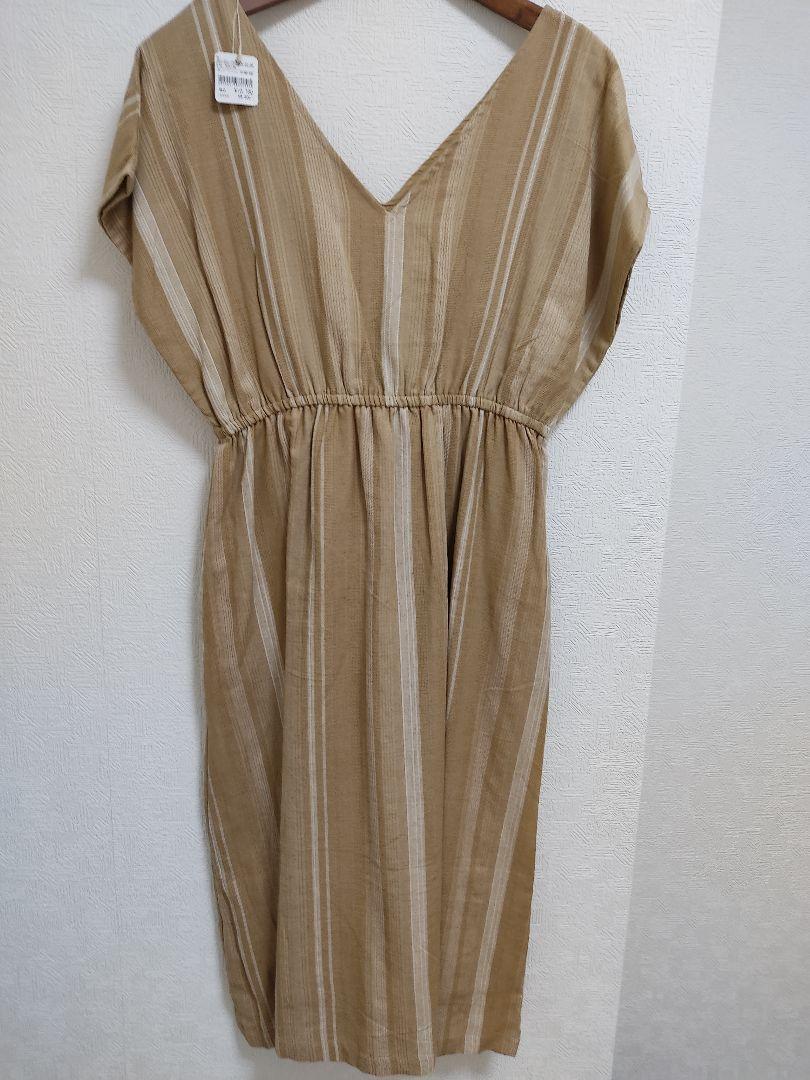 新品Doux archivesウエストギャザーワンピース定価10780 円 FREE SIZE / ドゥアルシーヴ拍卖