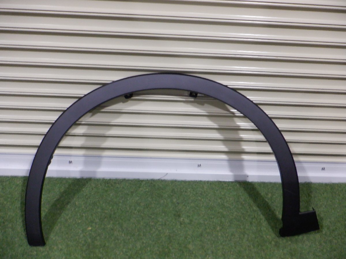 新車外し トヨタ純正 AZSH35 TZSH35 クラウン クロスオーバー フロント 左側 フェンダーモール トリム 75602-30120 m-22-10-182拍卖
