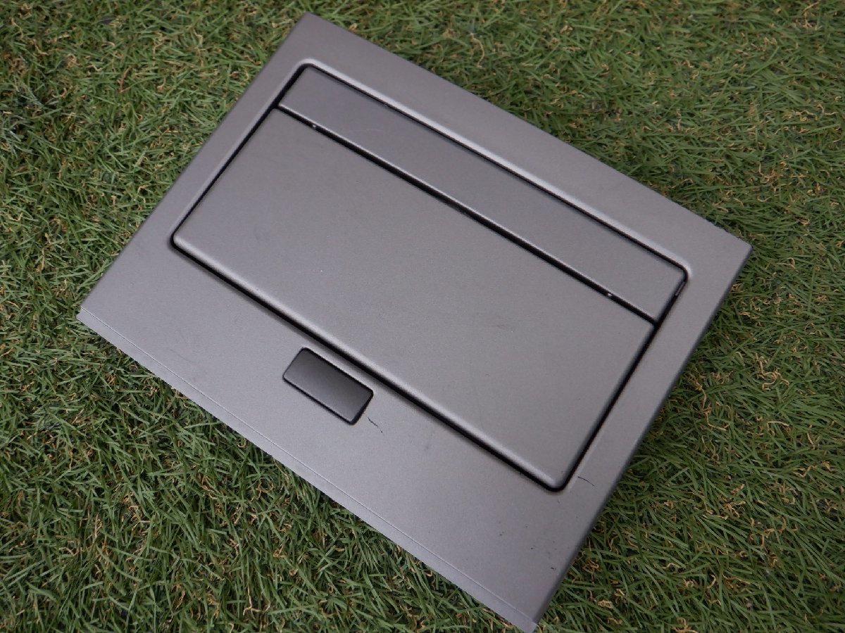 BMW純正 GH-GL36 E65 735I 7シリーズ 2003年 ルームランプ 操作スイッチ ランプ 室内 Rメイクアップ ミラー コンソールインサート拍卖