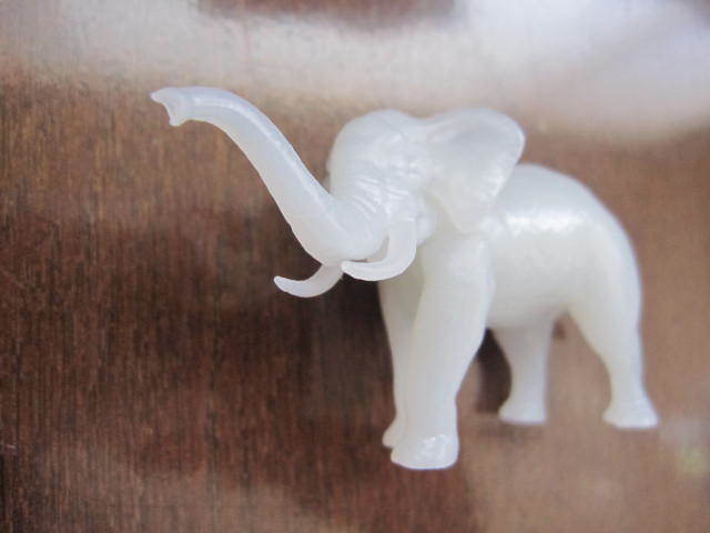 新品 非売品 図鑑 小学館の図鑑NEO スーパーガチャNEO フィギュア ガチャ 象 エレファント 光る 蛍光 ミニチュア 拍卖