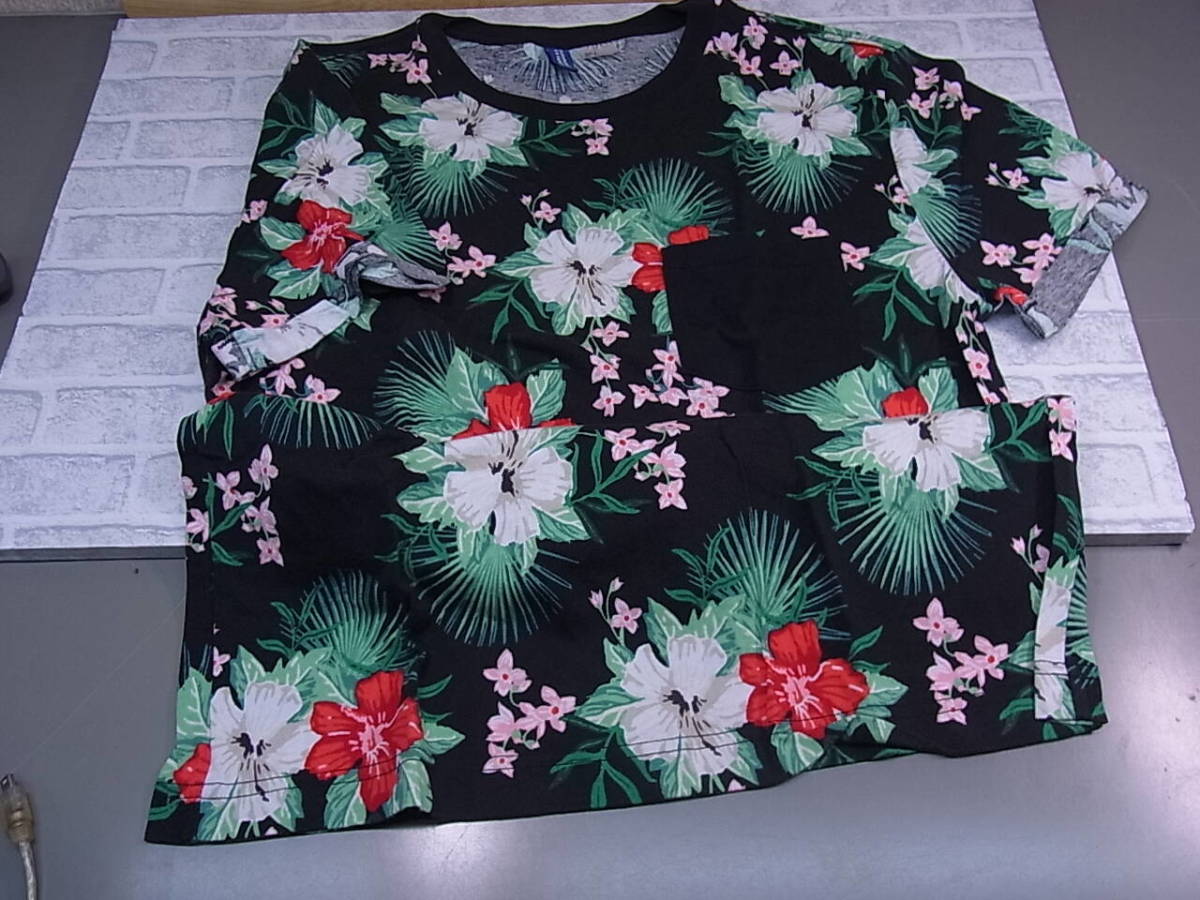 ◎K/125●エイチ・アンド・エム H&M☆レディース トップス☆半袖カットソー☆ハイビスカス柄☆サイズ:S☆中古品拍卖
