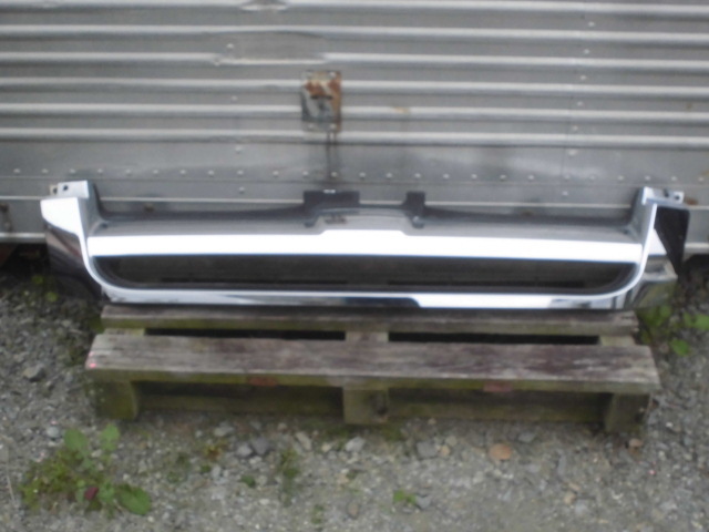 ハイエース TRH223 ラジエーターグリル拍卖