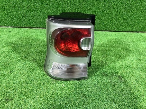 ダイハツ タント カスタムX L375S 左テールライト TOKAIDENSO 20507L LEFT SIDE TAIL LIGHT ID:998拍卖