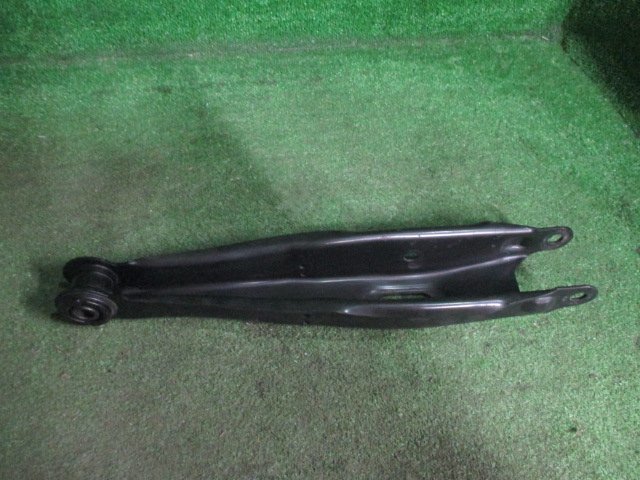 【A53914】◇クラウン GRS180 左 リア ロアアーム拍卖