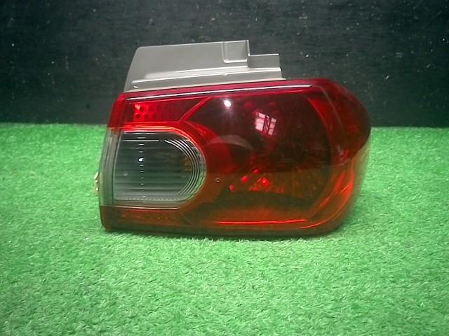 ☆H18年 ソニカ L405S 右テールランプ コイト 220-51856 81550-B2150拍卖