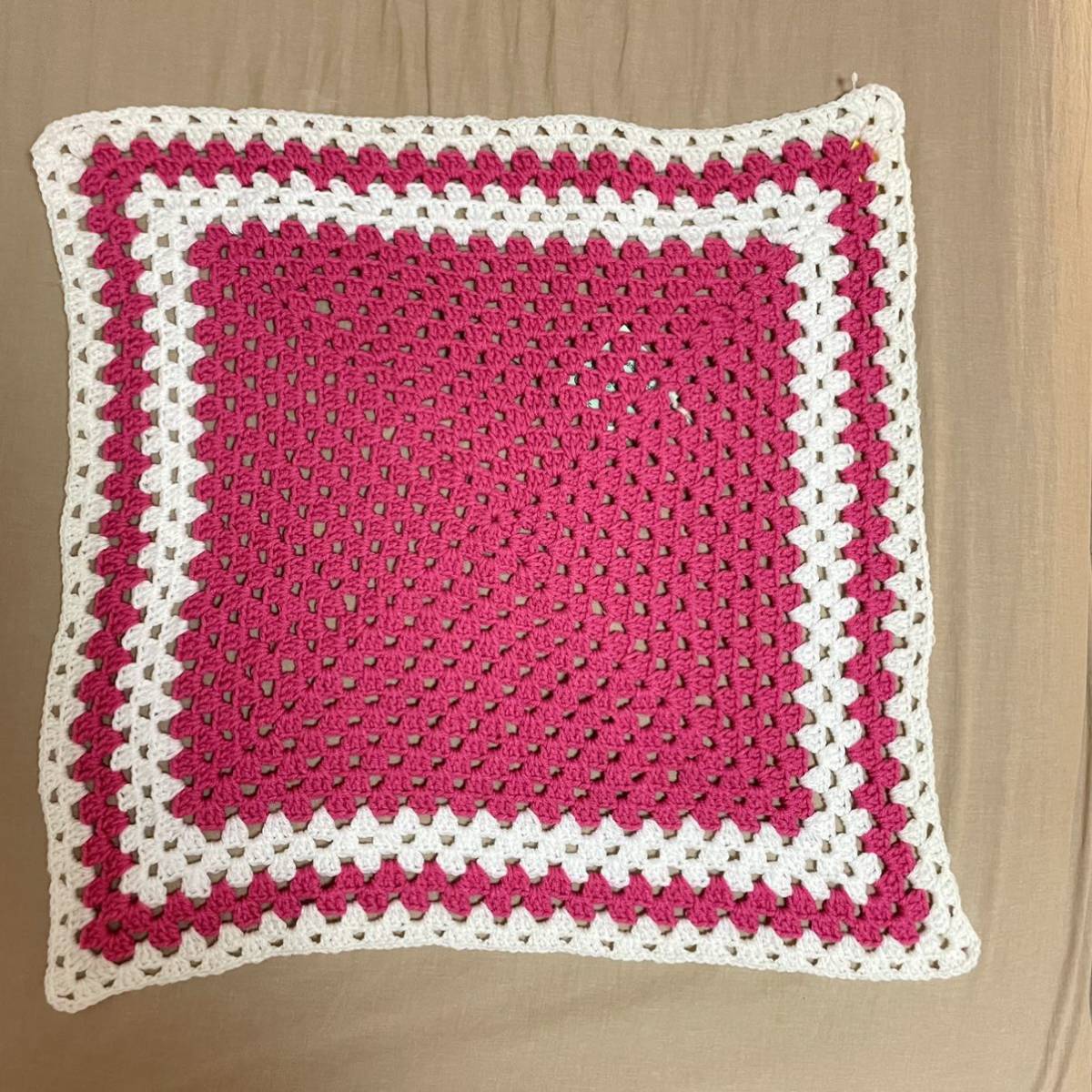 【USA vintage】グラニーブランケット ピンク×白 ひざ掛けサイズ 手編み拍卖