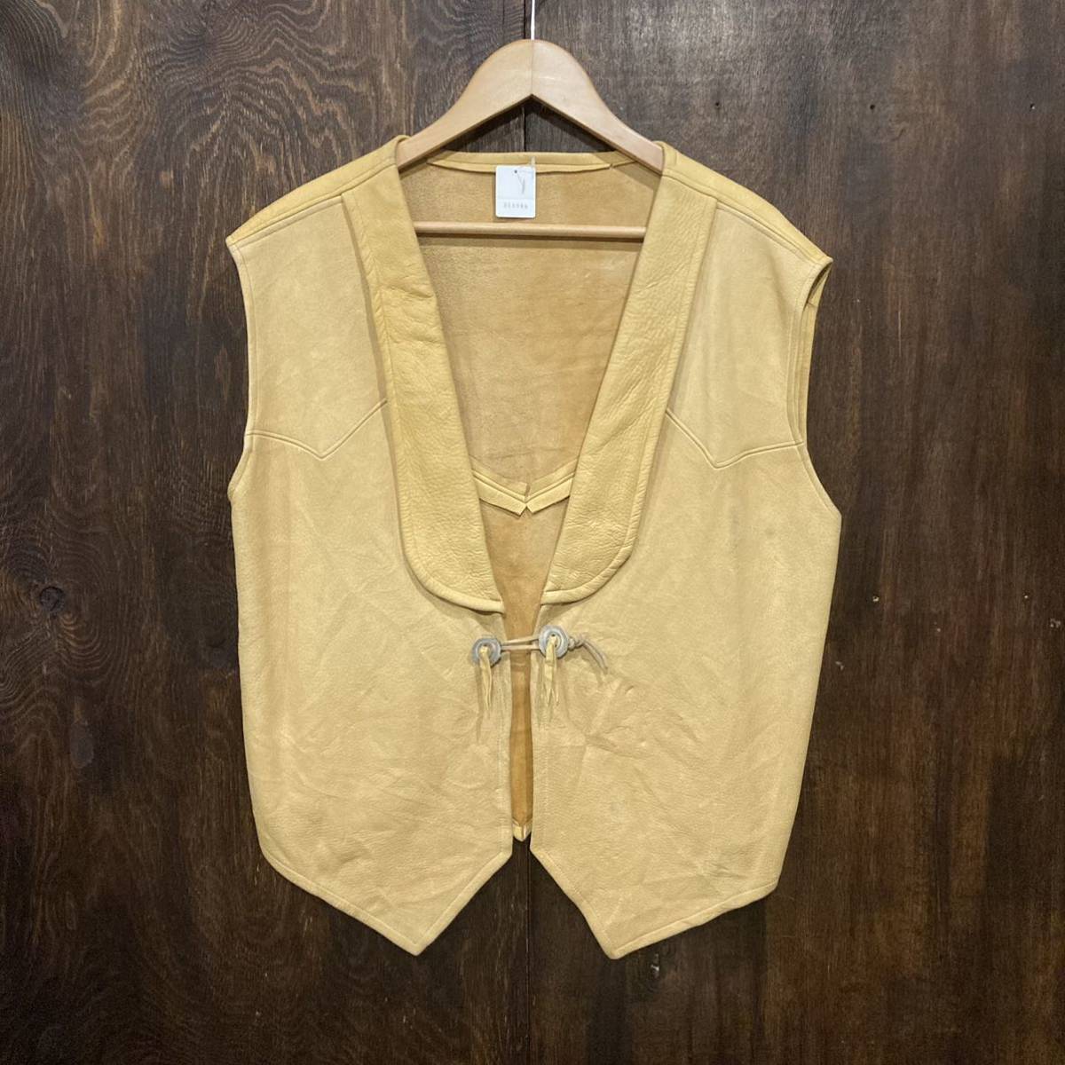 アメリカ古着 70s ビンテージ古着 レザーベスト ヒッピー ベスト USA古着 ベスト LEATHER 本革拍卖