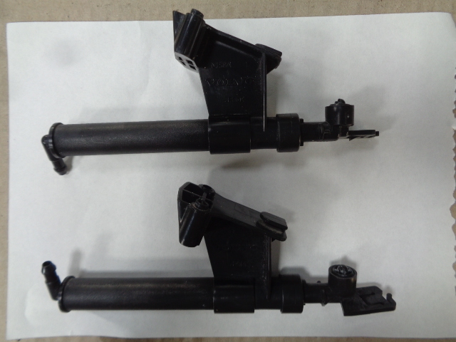 ボルボ V50 MB4204S クラッシック 最終 純正 ヘッドライト ウォッシャーノズル 2個セット拍卖