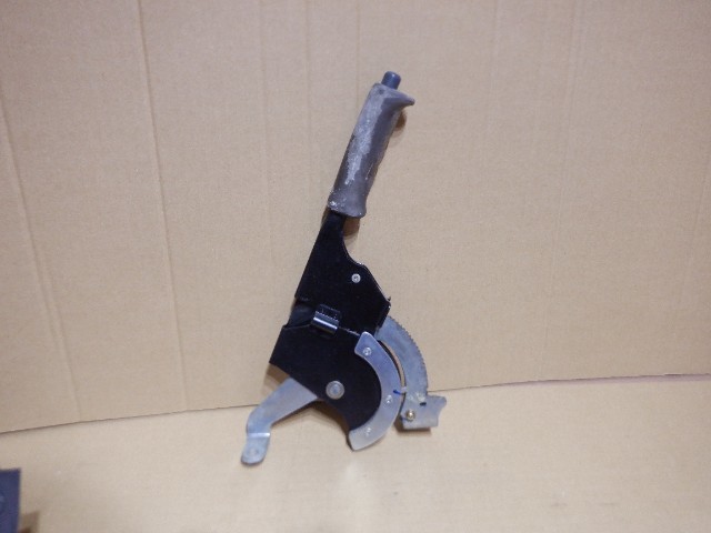 LJ78G ランドクルーザー プラド ランクル 純正 サイドブレーキレバー 38648/A2拍卖