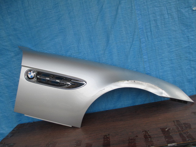 ☆AW164 BMW E52 Z8 フェンダー 右 シルバー拍卖