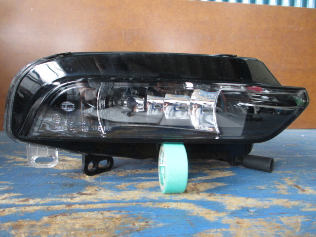 AW622 アウディ A3 8V フォグランプ 右 8V0941700C拍卖