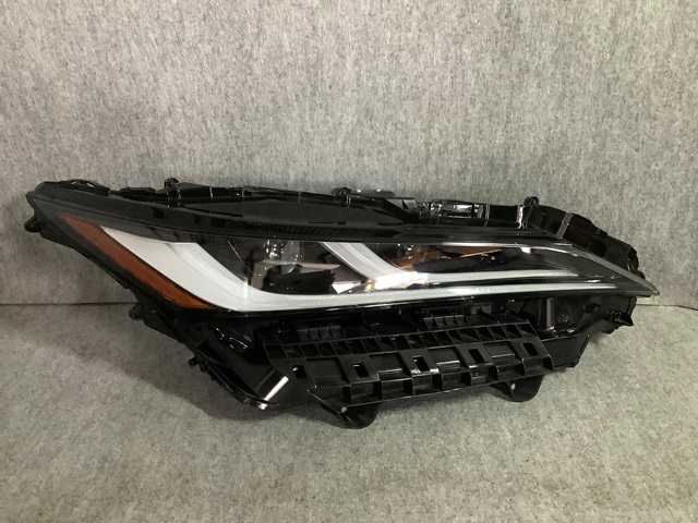 3894-I2 ハリアー AXUH80 MXUA80  ヘッドライト LED 右 ジャンク ☆拍卖