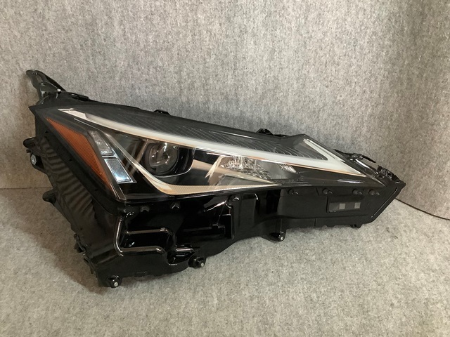 3927-B4 レクサス UX 250h MZAA10 MZAH10 ヘッドライト LED 右 ☆拍卖
