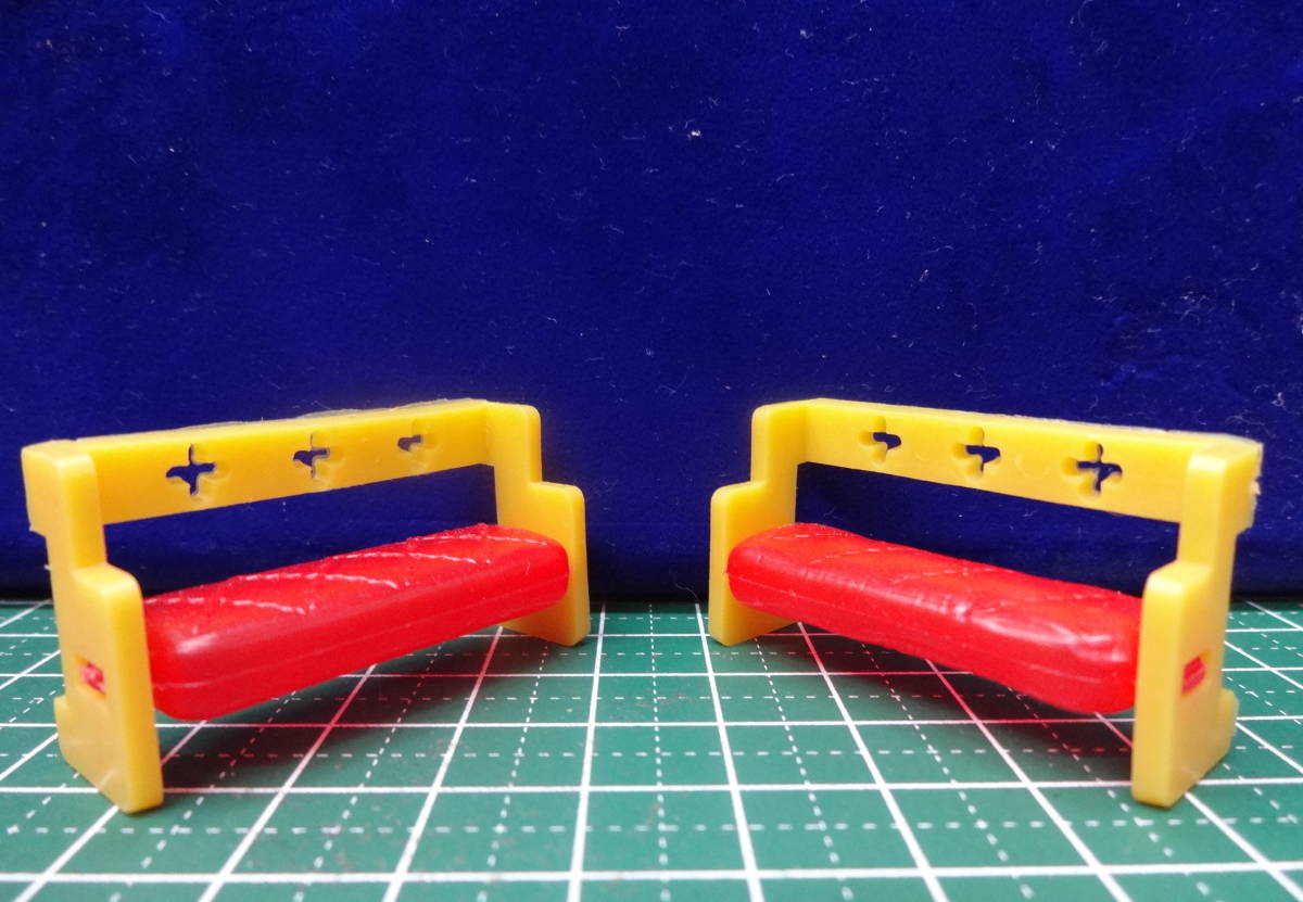 【当時もの】おまけ プラスチック ソファ 2個セット 昭和レトロ/食玩/ミニチュア/ベンチ/イス/グリコ/カバヤ/ロッテ●1822拍卖