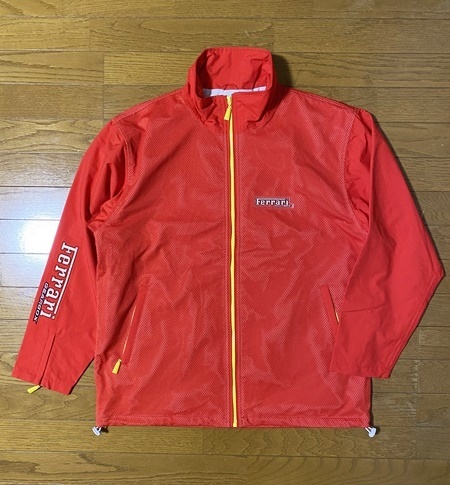 美品☆【Ferrari GEARBOX】公式 OFFICIAL PRODUCT 袖ロゴ刺繍 パンチング切替 レーシングジャケット L フェラーリ レッド拍卖