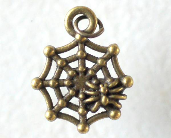 ■即決■蜘蛛とクモの巣・メタルチャーム拍卖