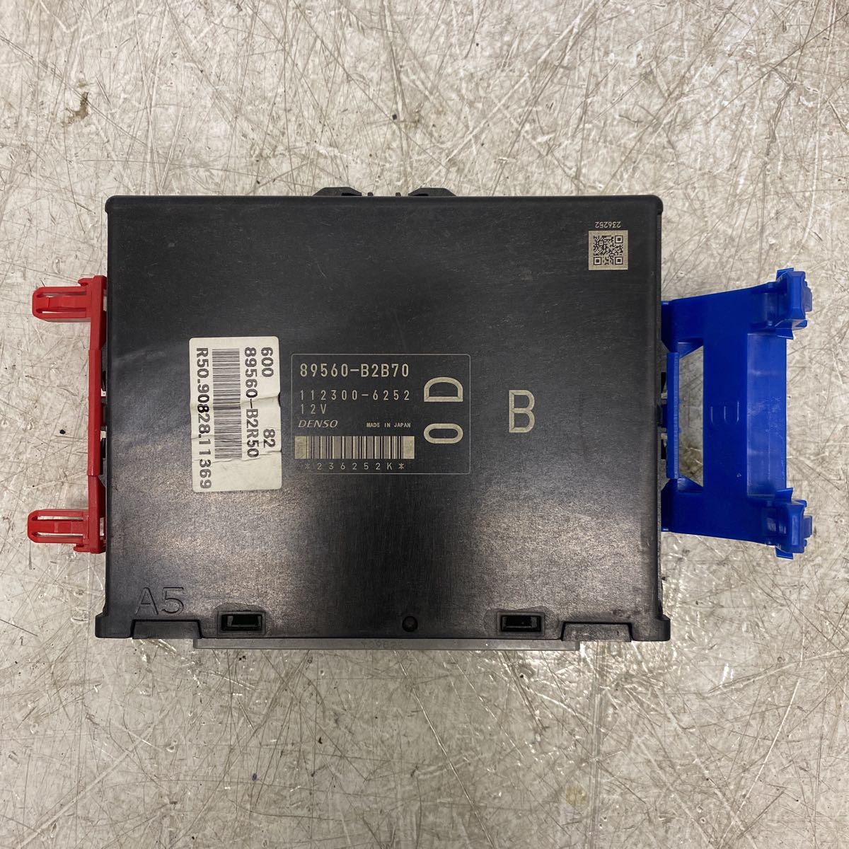 ★ダイハツ ムーブコンテ★エンジンコンピューター/89560-B2B70/DBA-L575S/YC549拍卖