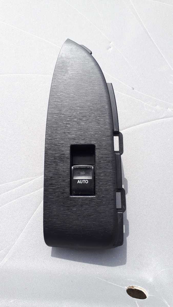 プリウス ZVW30 パワーウィンドスイッチ 左 フロント 助手席側 74232-47080 トヨタ 純正 ウインドウスイッチ拍卖