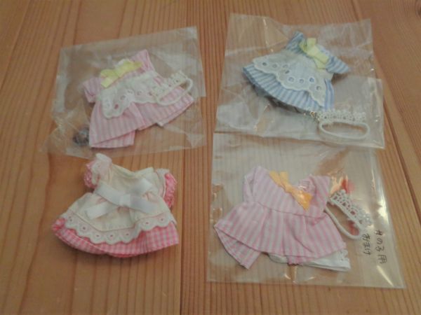 シルバニア 服 メイド服&ホワイトブリム オリジナル3セット&1枚 7点セット お母さん&女の子拍卖