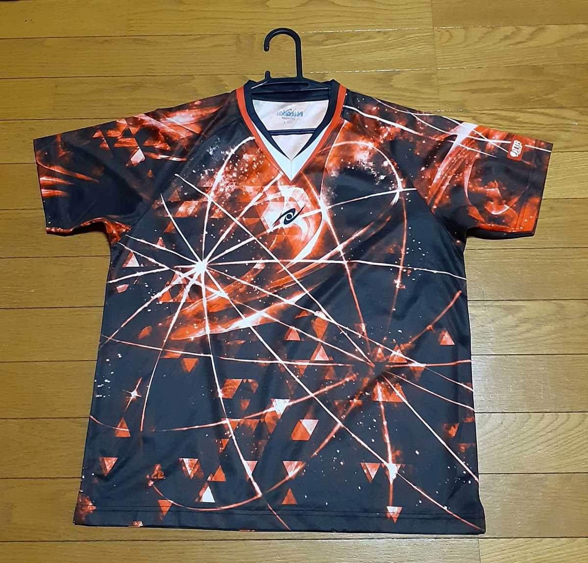 卓球ニッタクシャツ黒赤M☆拍卖