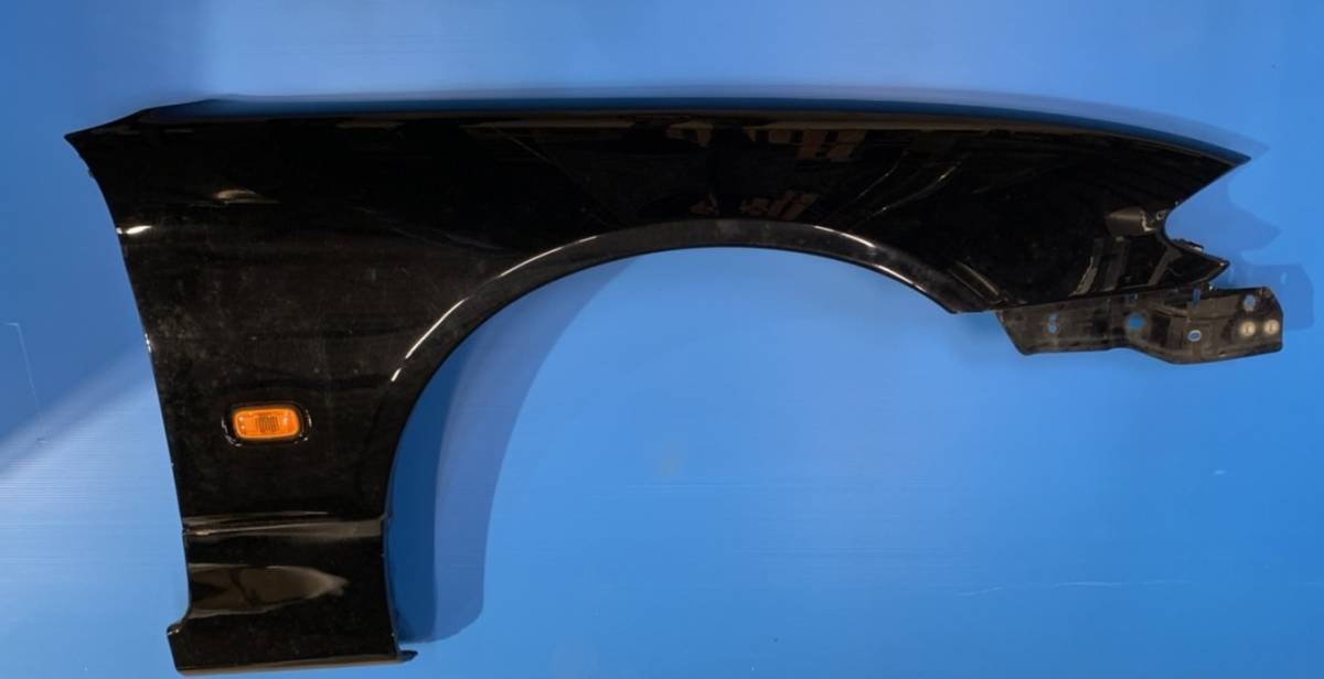 日産 右フェンダー 車種不明 ブラック 拍卖