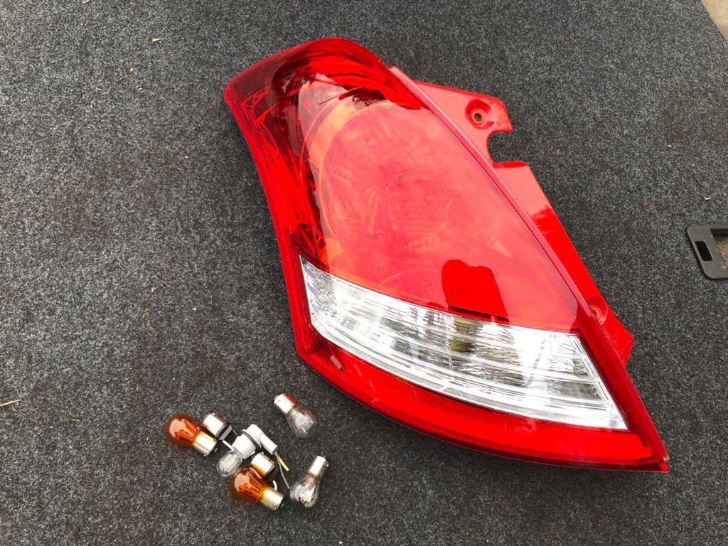 スズキ ZC32S スイフトスポーツ テールランプ テールライト 左テール拍卖