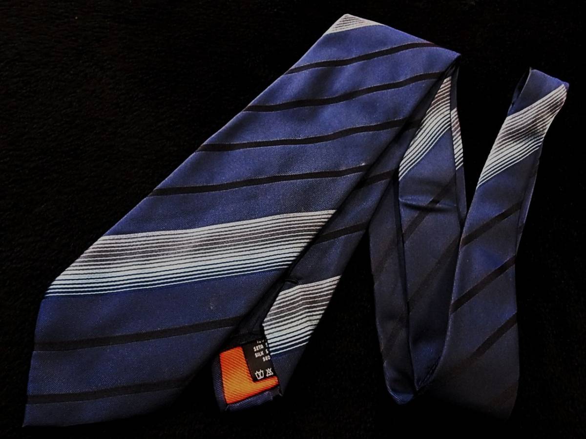 ■■SALE④■№3814★ヴァレンチノのネクタイ■拍卖