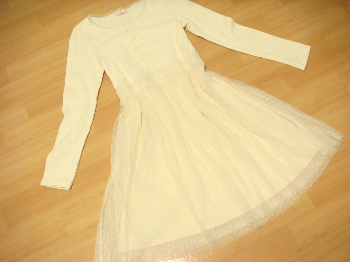 アースミュージック&エコロジー たっぷりおリボン リブ×チュール 切り替えワンピース アイボリー 美品 S拍卖