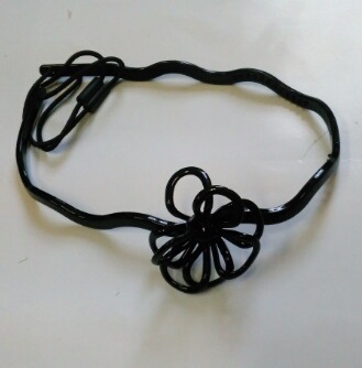 ヘアハンド 花飾り 黒色 新品未使用 ヘアアクセサリー拍卖