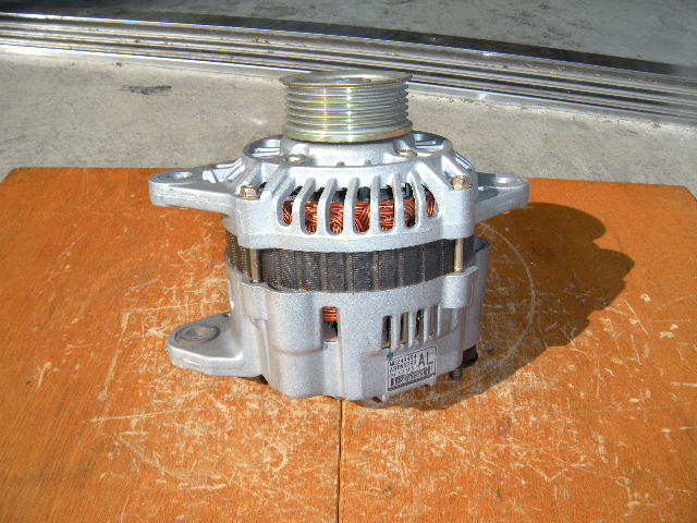 【格安・新品】三菱ふそう、キャンター用オルタネーター(ダイナモ) A3TN5293、ME240494拍卖