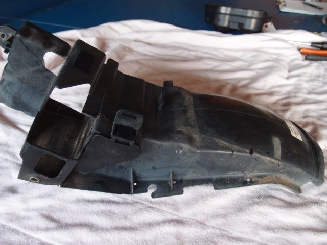 ホンダVTZ250車体から取り外し 純正インナーカウルリアフェンダー 売り切りです☆彡拍卖