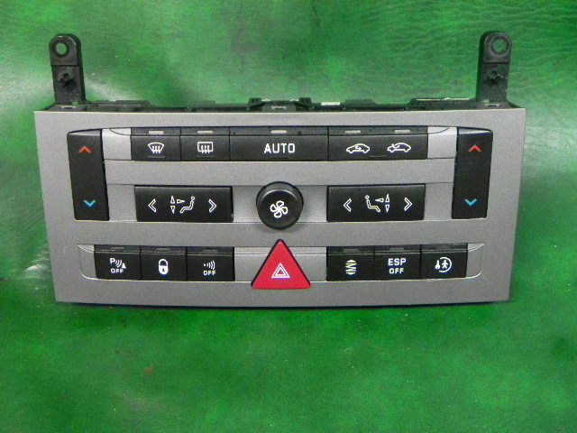 ★送料無料★ プジョー 407SW D2BR エアコンスイッチ/エアコンコントロールパネル拍卖