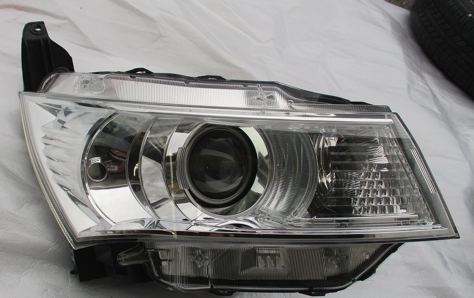 即決可!パレットSW右ヘッドライトMK21Sヘッドランプ純正ルークスML21SハイウェースターKOITO 100-59207運転席HIDディスチャージ35120-82K21拍卖