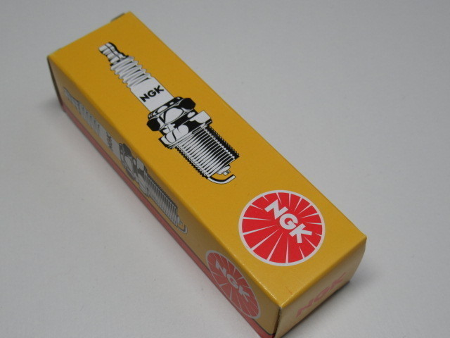 送料無料 DPR8Z NGKスパークプラグ 1セット ホンダ CB400SS/CL400/RS/XR400R/XR400モタード/プラグ プラグコード NGK 4730拍卖