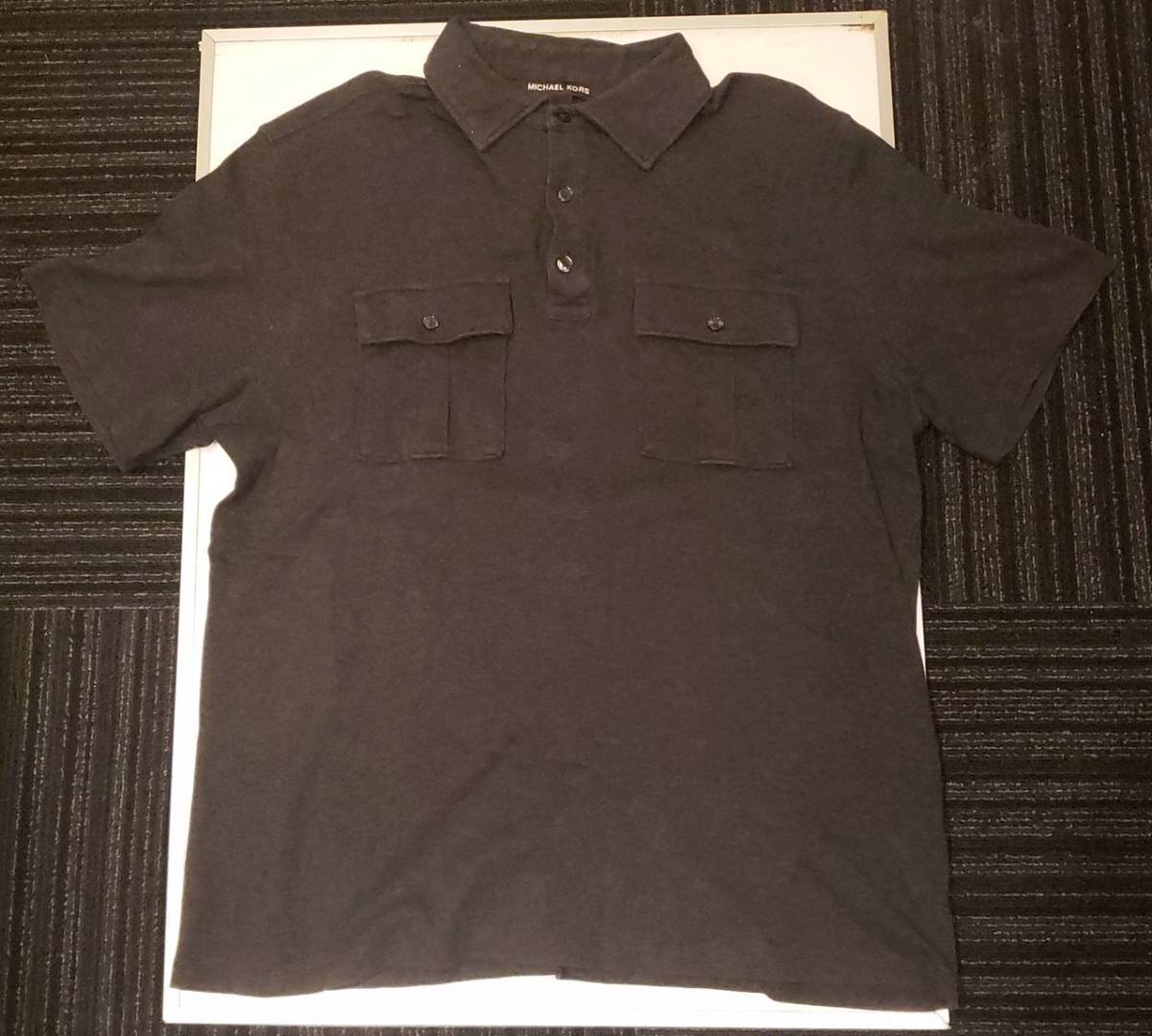 マイケルコース グレー ポケット付き ポロシャツ 拍卖